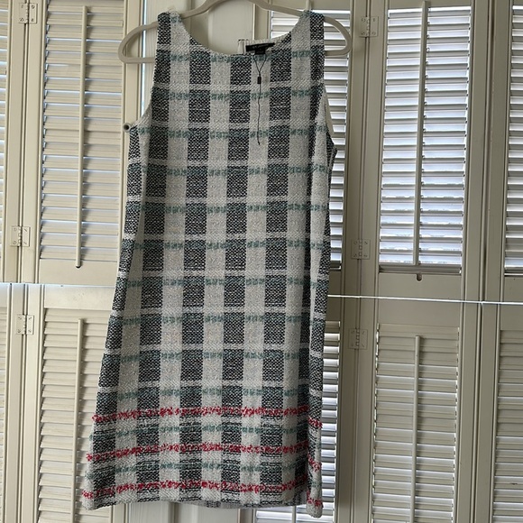 St Johns inauguration party dress. New with tags, never worn. - Picture 4 of 8